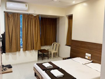 Shivpratap AC Deluxe Room